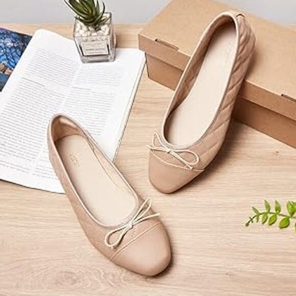 Afeetsing Womens Size 6 Tan Round Closed Toe Faux Leather Ballet Flats Shoes - Picture 4 of 6
